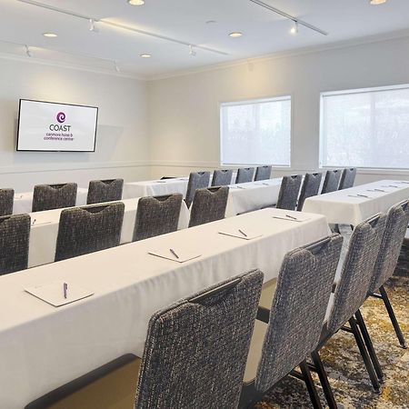 Coast Canmore Hotel & Conference Centre Екстериор снимка