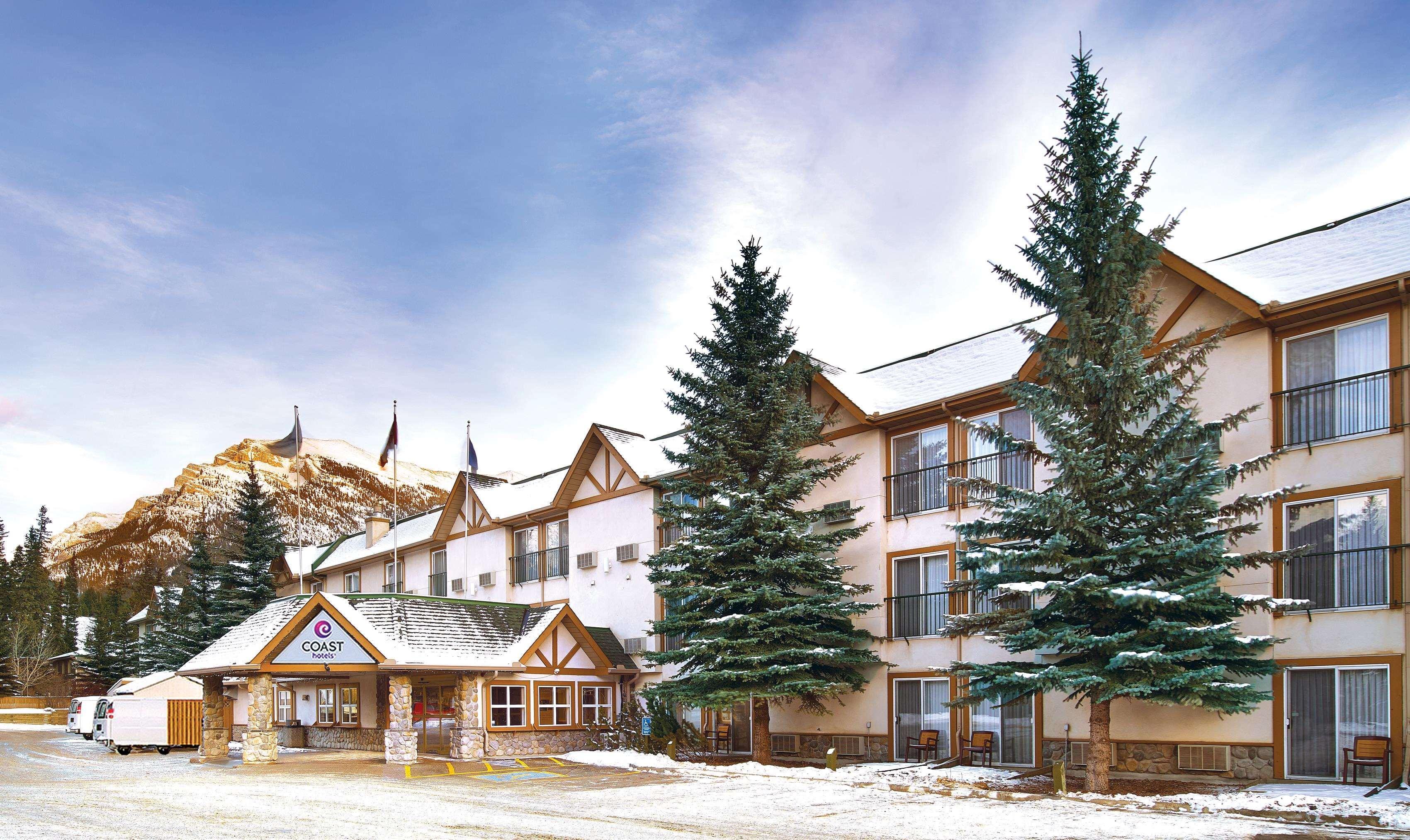 Coast Canmore Hotel & Conference Centre Екстериор снимка