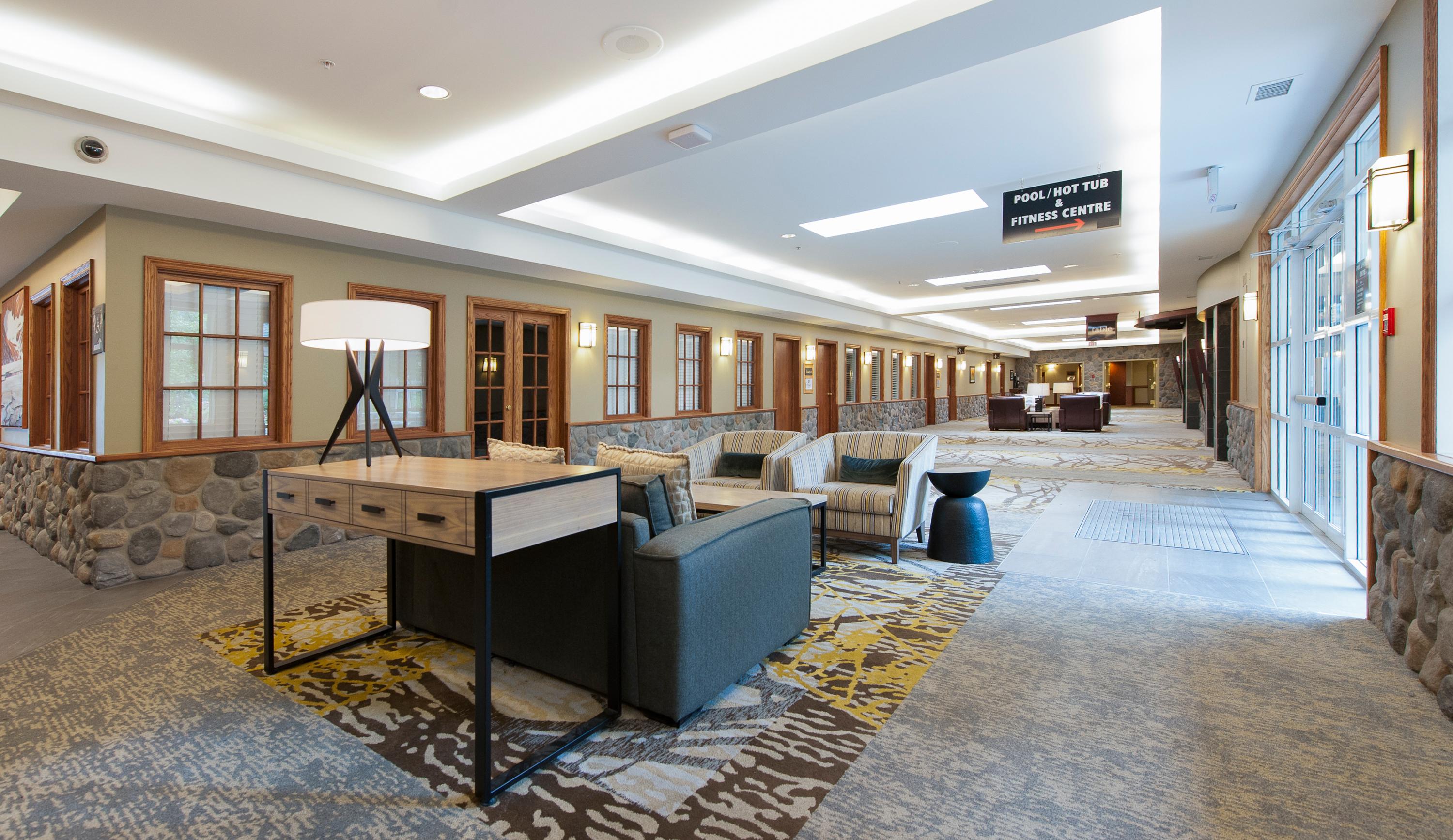 Coast Canmore Hotel & Conference Centre Екстериор снимка