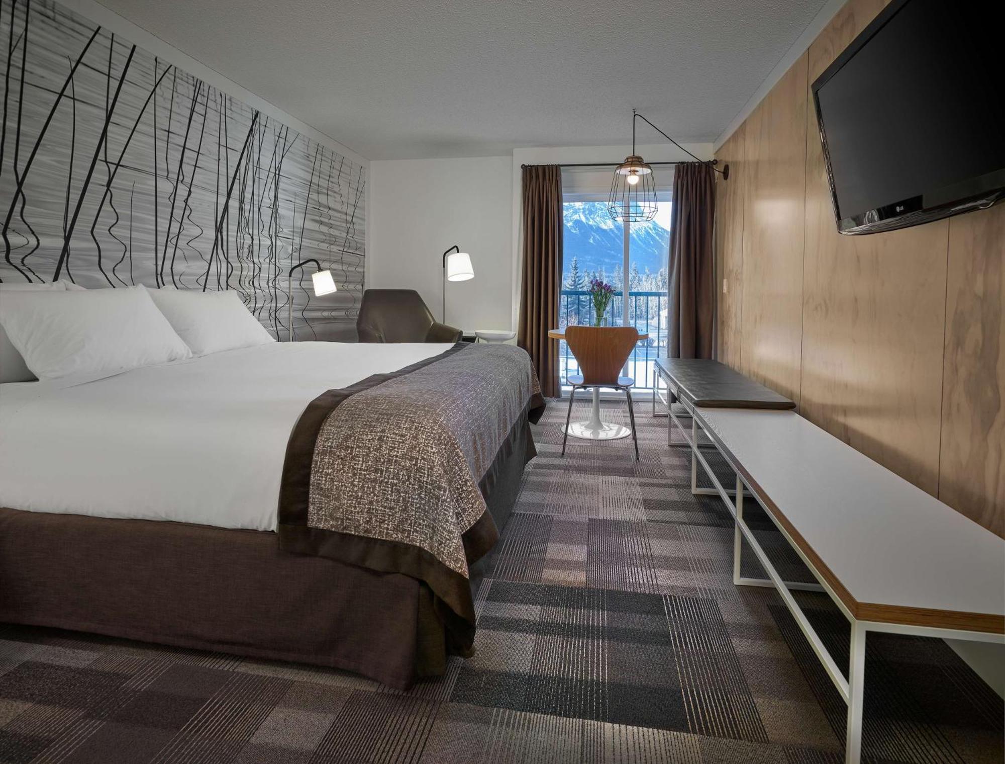 Coast Canmore Hotel & Conference Centre Екстериор снимка