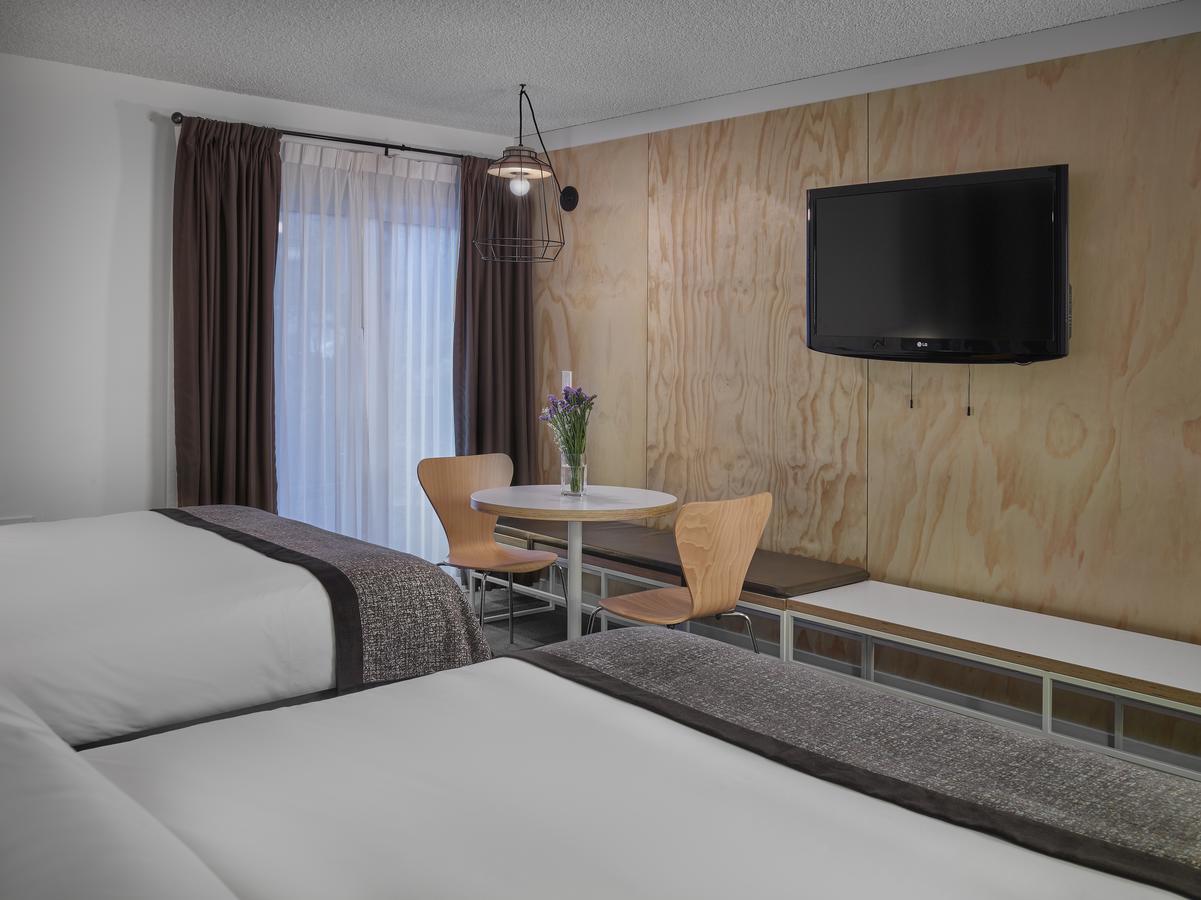 Coast Canmore Hotel & Conference Centre Екстериор снимка