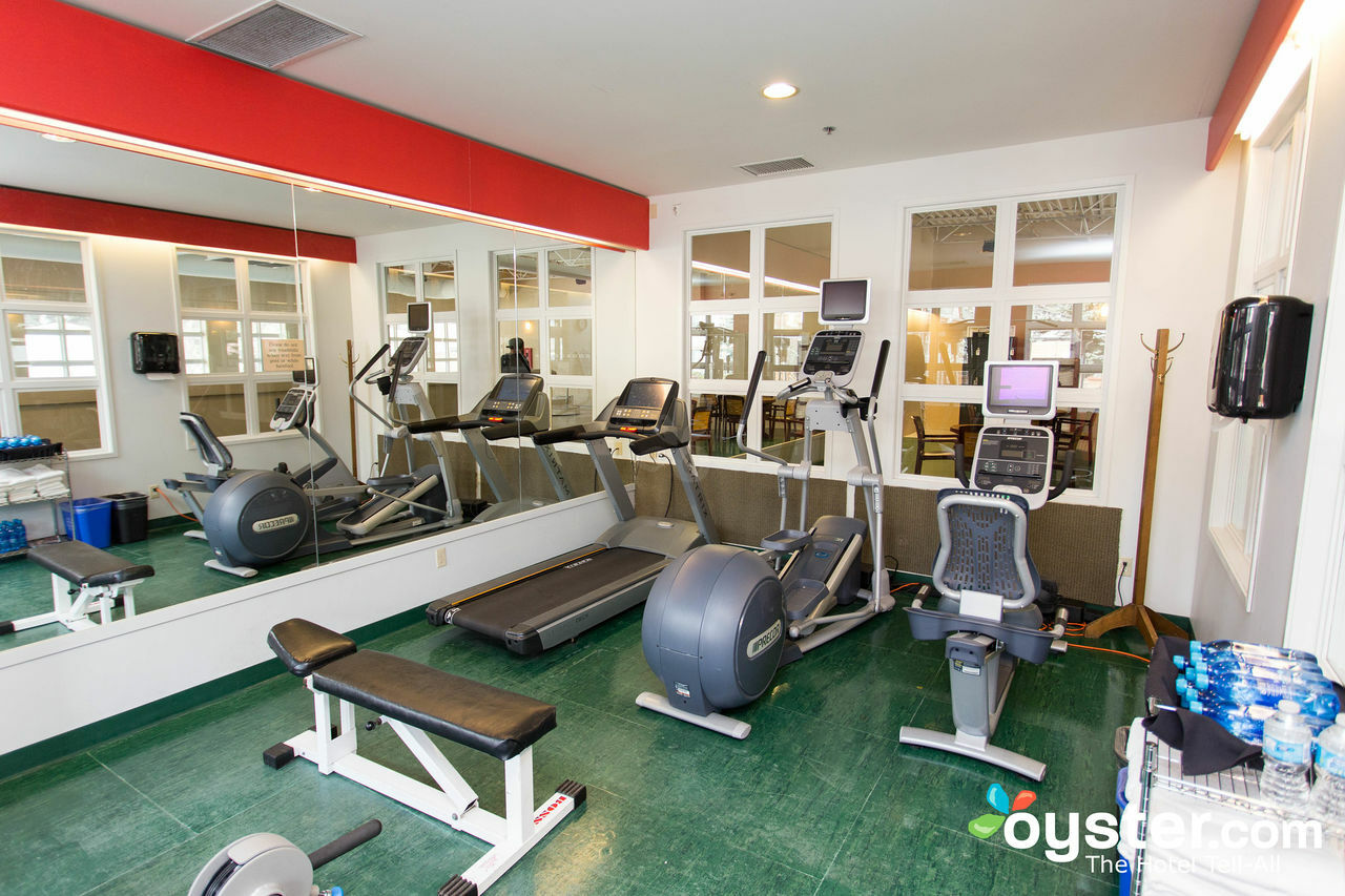 Coast Canmore Hotel & Conference Centre Екстериор снимка